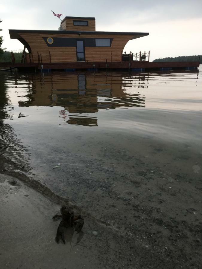 Houseboat Slesin Hotel Buitenkant foto